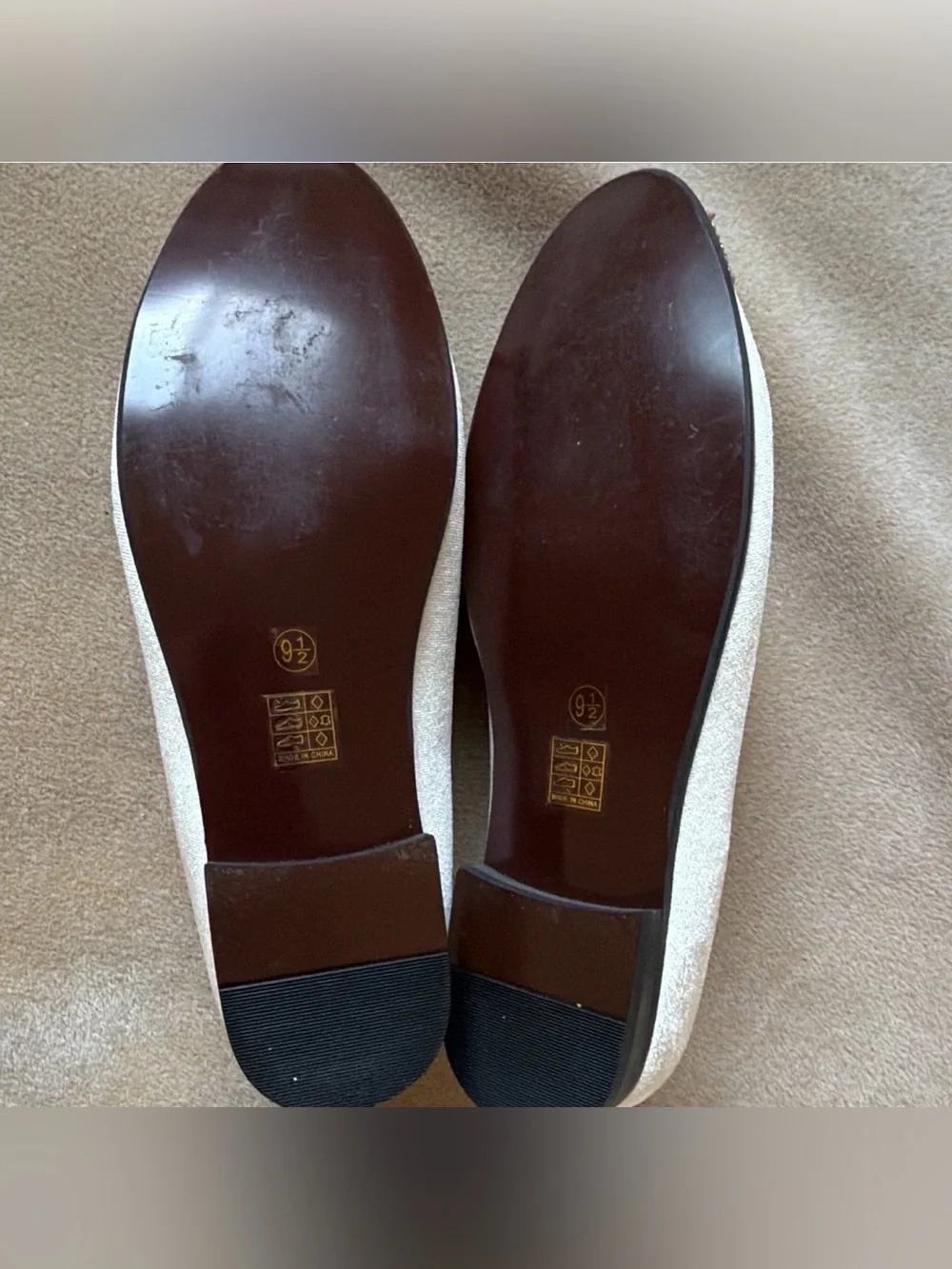 Jitai men’s white/gold/burgundy loafers dress shoes 9.5 Good condition